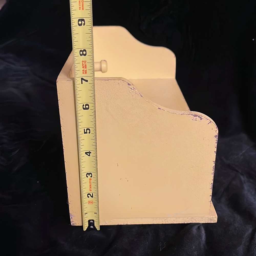 Distressed Yellow Drawer Shelf. - Picture 5 of 9